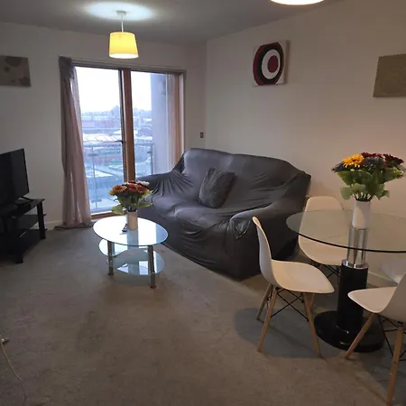 Brilliant 2 Bedroom Apartment-2